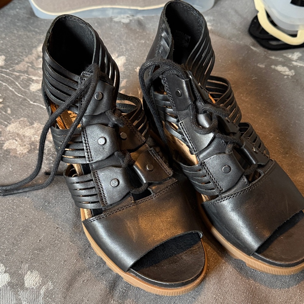 Sorel Black Strappy Open-Toe Sandals